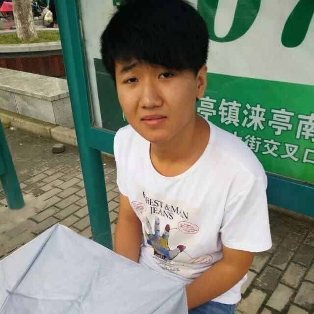 小丁的第一张照片--运城闪婚服务中心