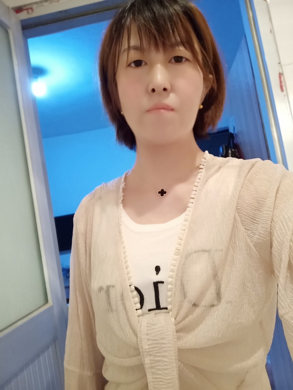 芬儿的第五张照片--运城闪婚服务中心